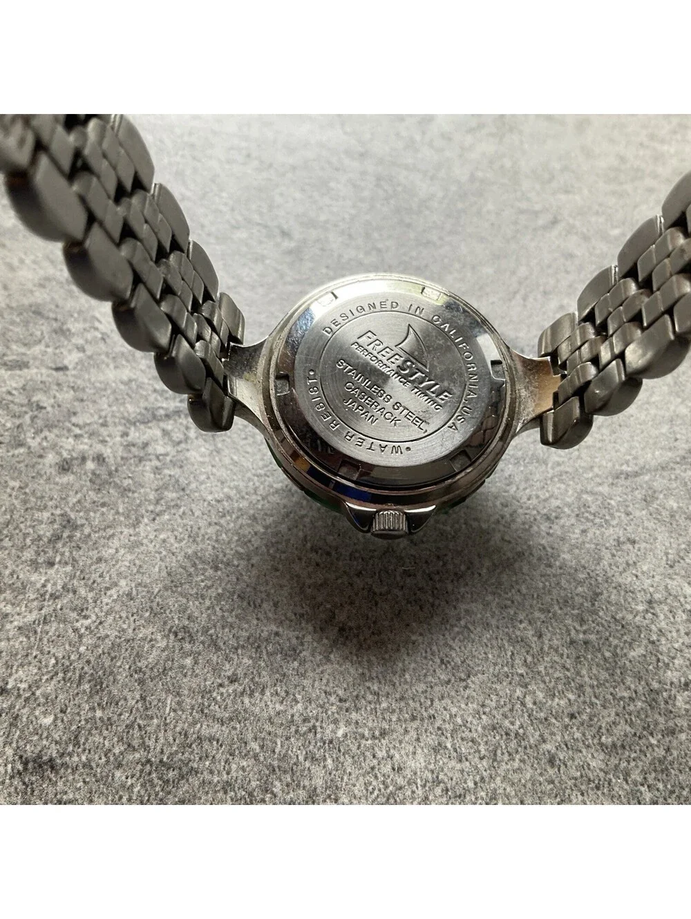 Vintage Shark Freestyle Womens Watch 29mm Stainless Steel Case And Band Bin B